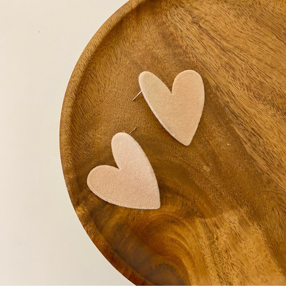 4/$15 Velvet Pink Hearts Earrings